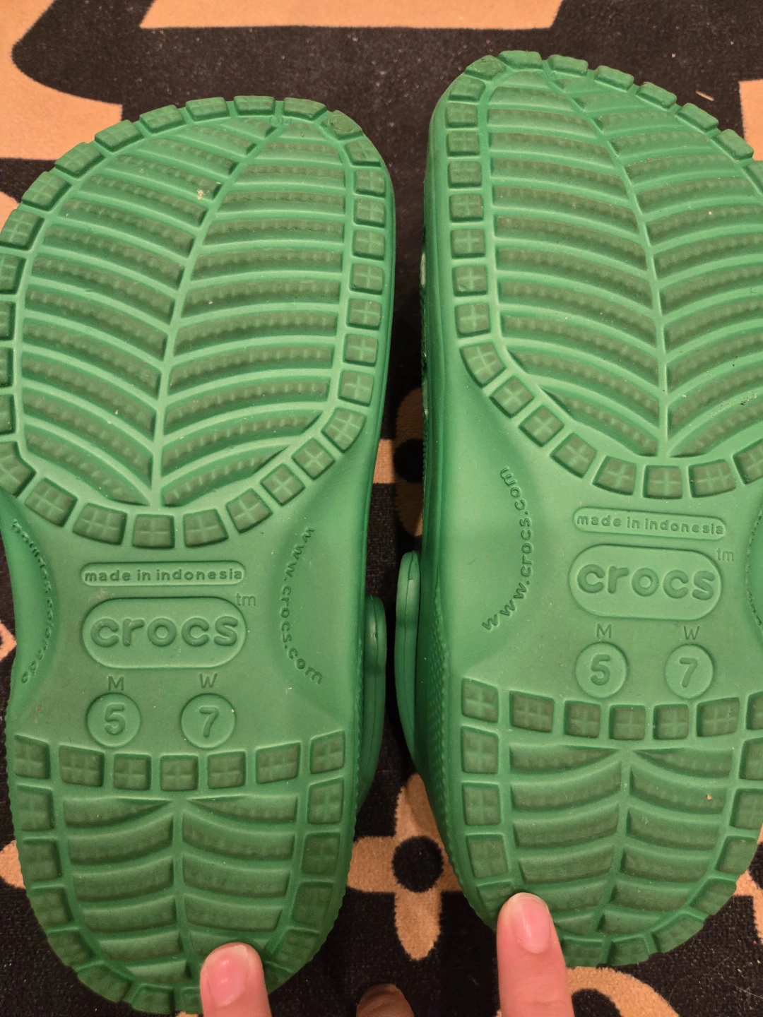 Green Crocs Clogs Size 5 men and 7 woman - photo 3