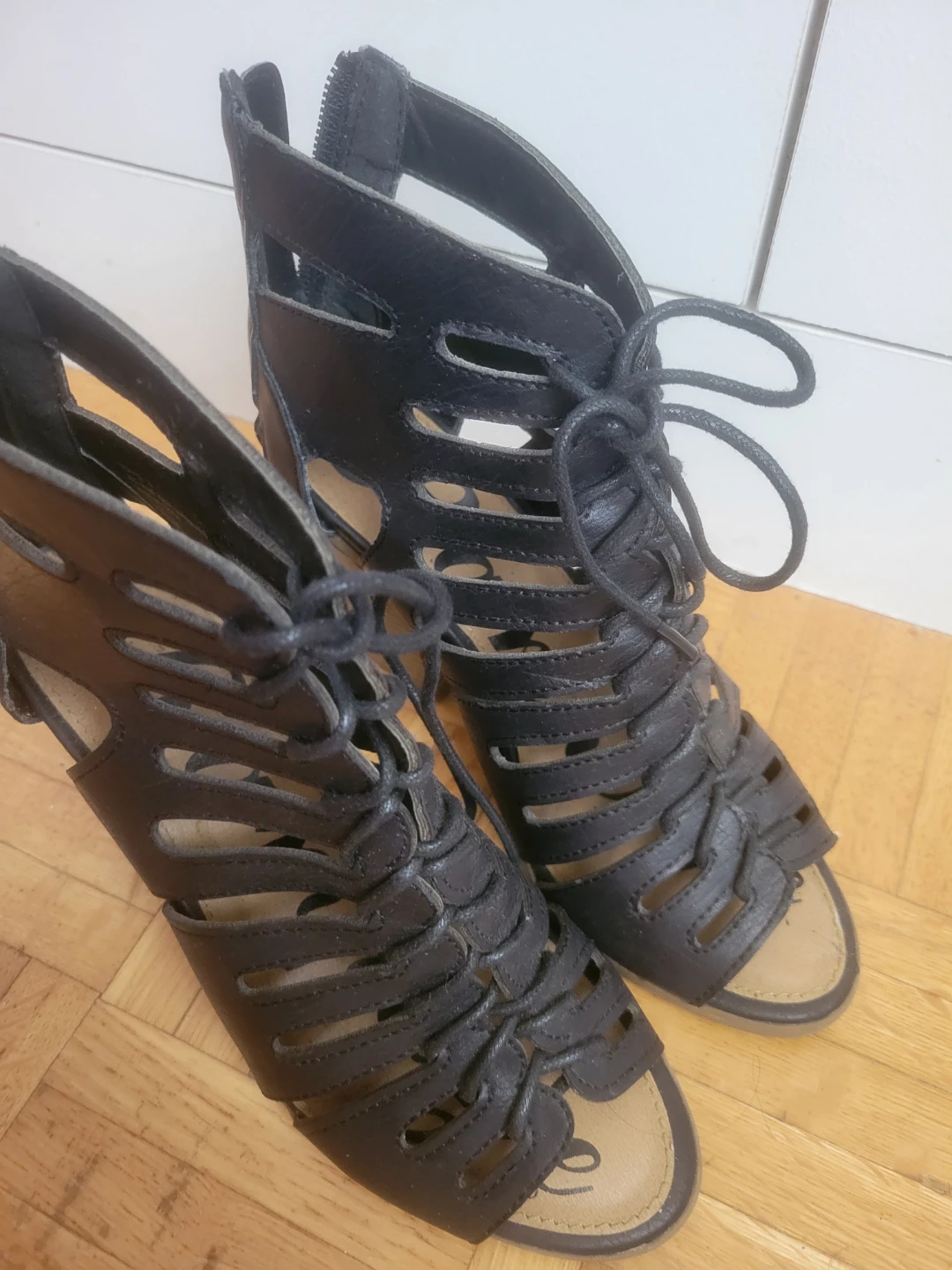 Black Strappy Zipper Heel Sandals - Size 6 - photo 2