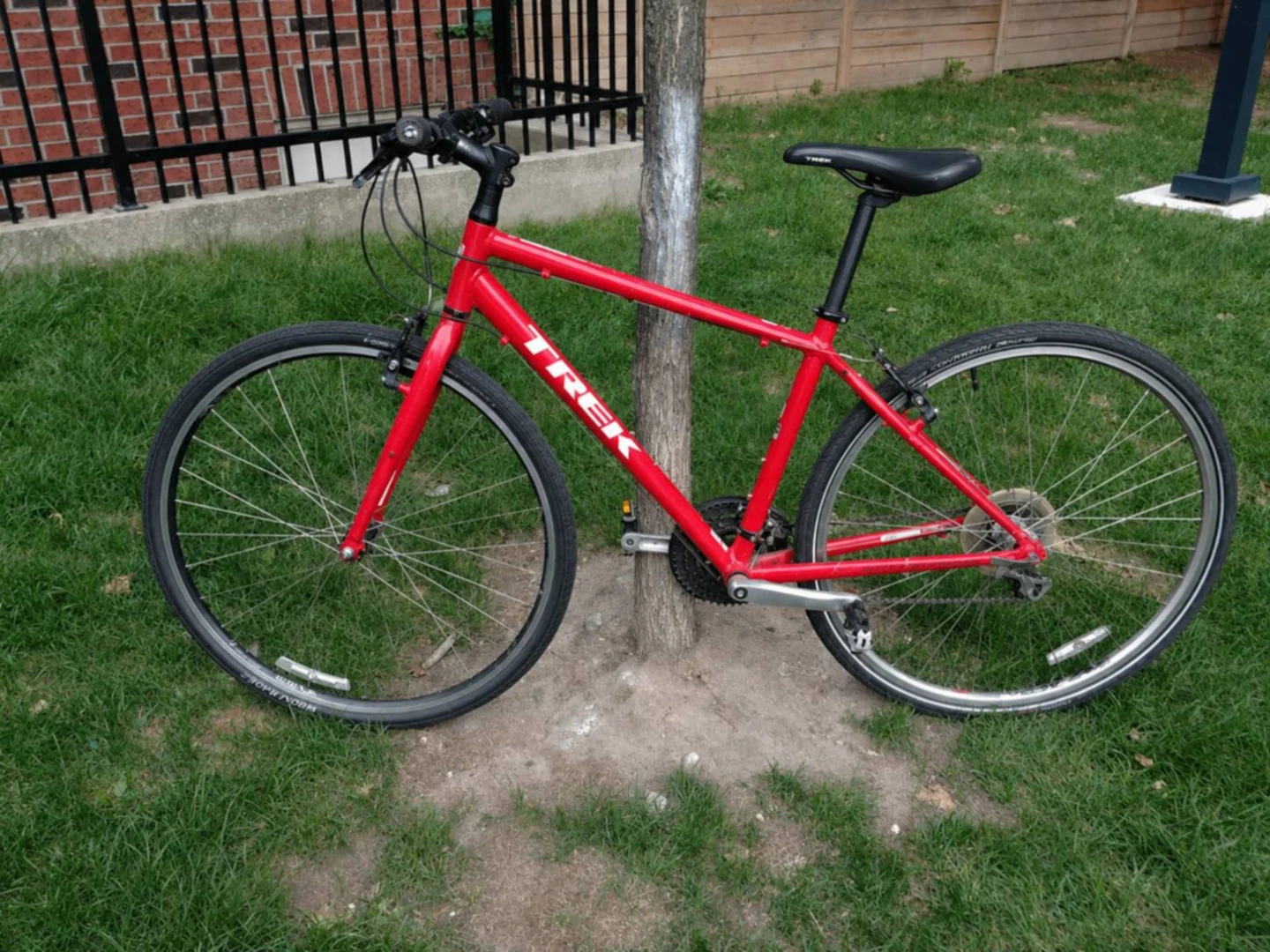 Trek FX Series 7.2 Hybrid Bicycle