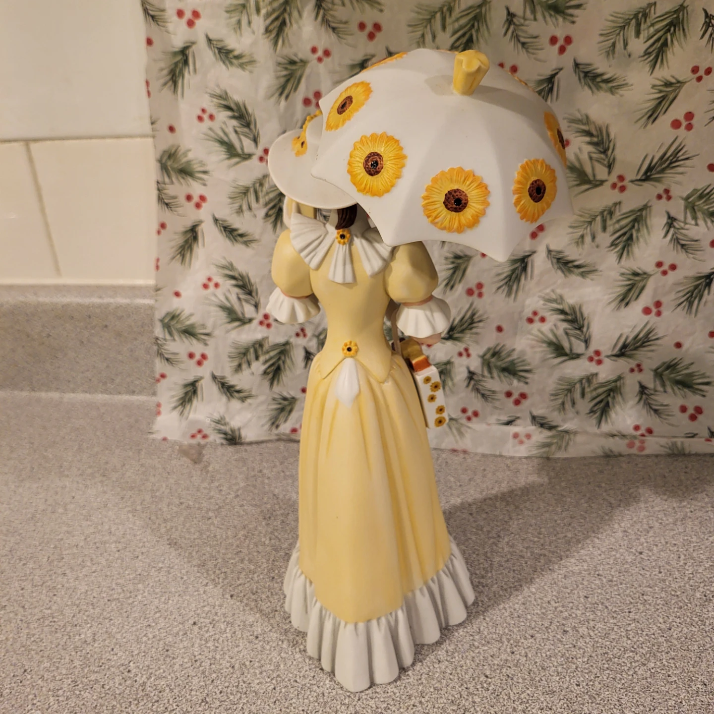 Avon Lady Figurine with Umbrella and Shopping Bag - photo 2