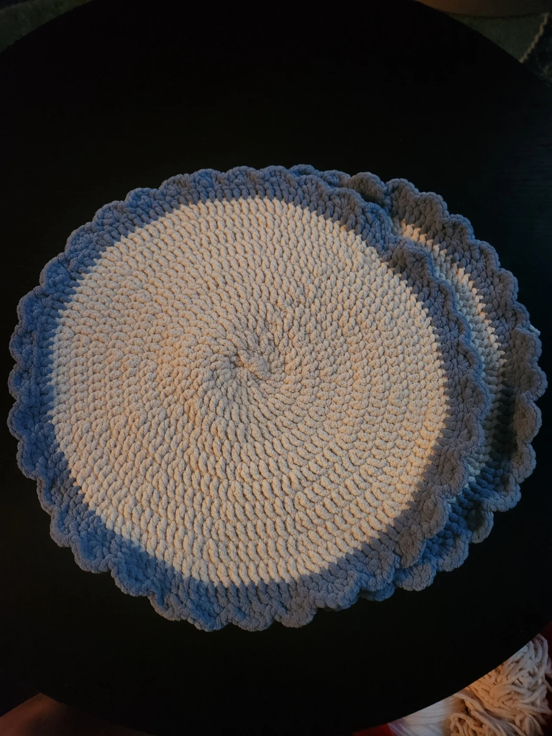 Crochet table mats