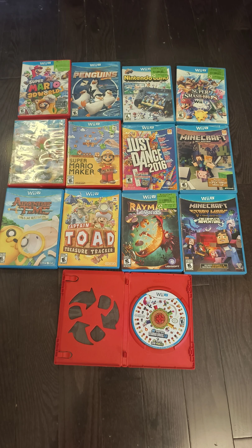 Nintendo Wii U Console Bundle with Games and Accessories - photo 2