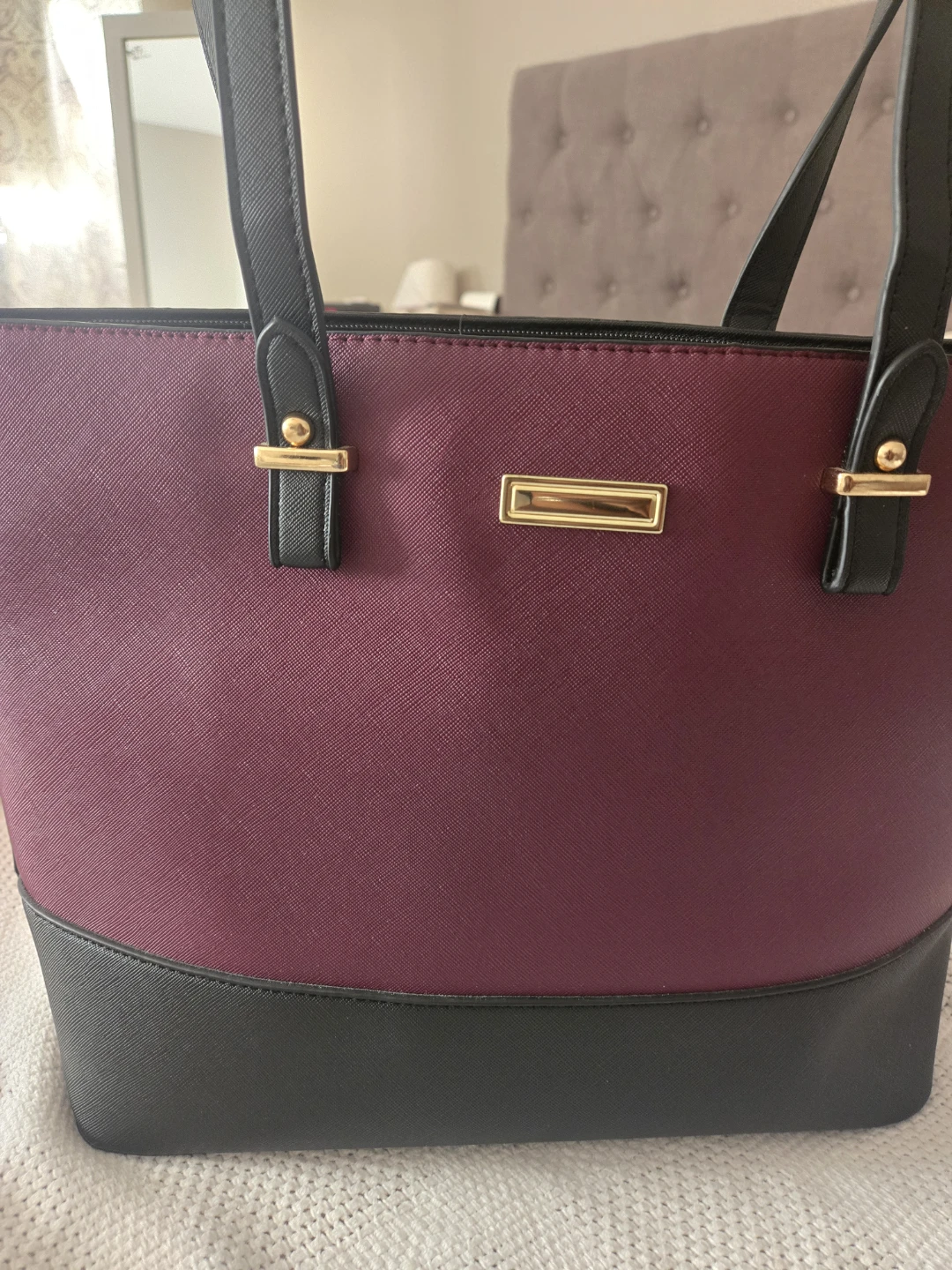 Tote Handbag - Burgundy & Black