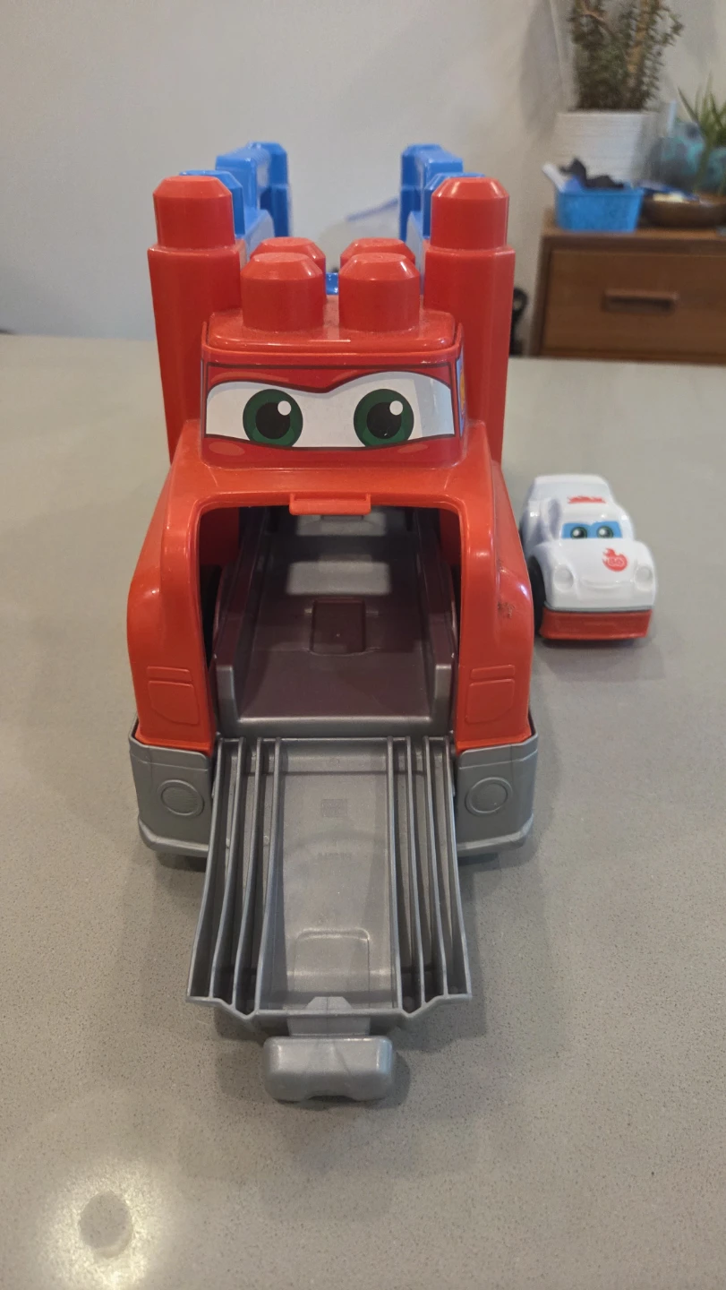 Mega Bloks - 90pcs & Racing Truck - photo 4