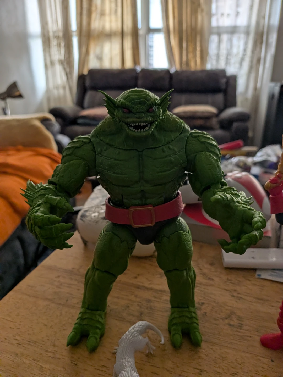 Loose Marvel Legends Corsair and CH'OD with accessories - photo 2
