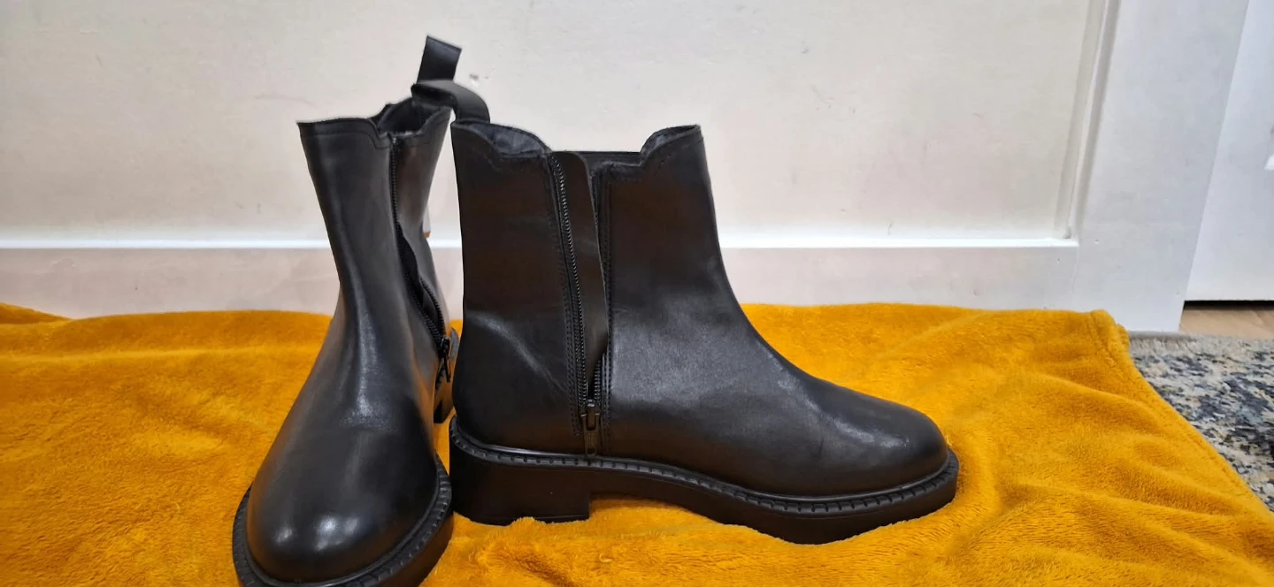 Black Chelsea Boots