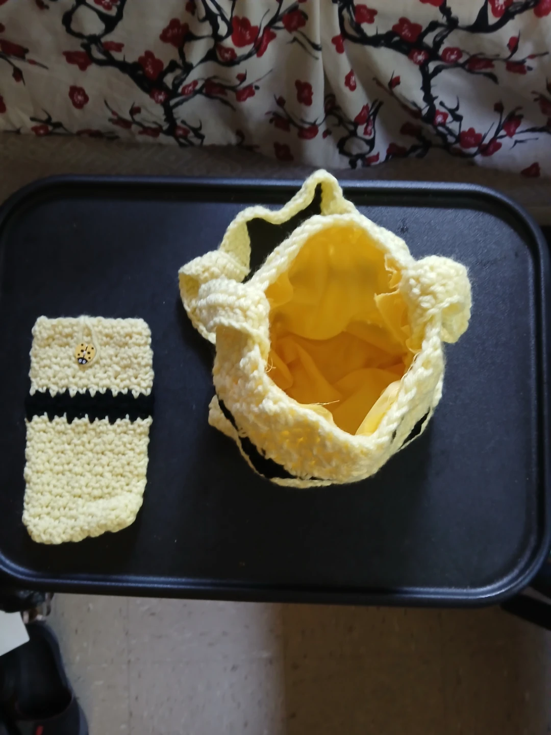 Mini purses and cell phone cases - photo 4