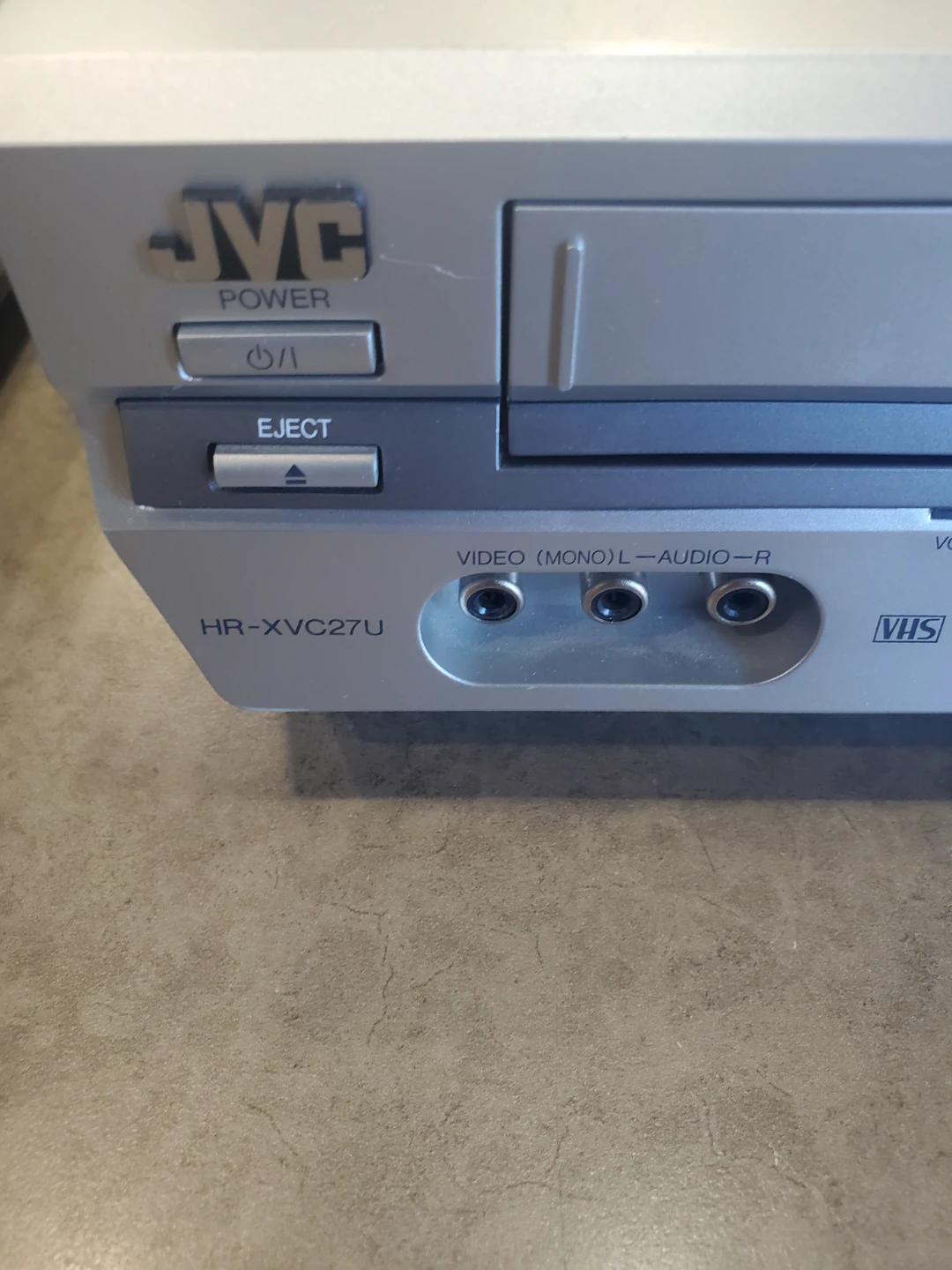 JVC HR-XVC27U VCR/DVD Combo Player - photo 2