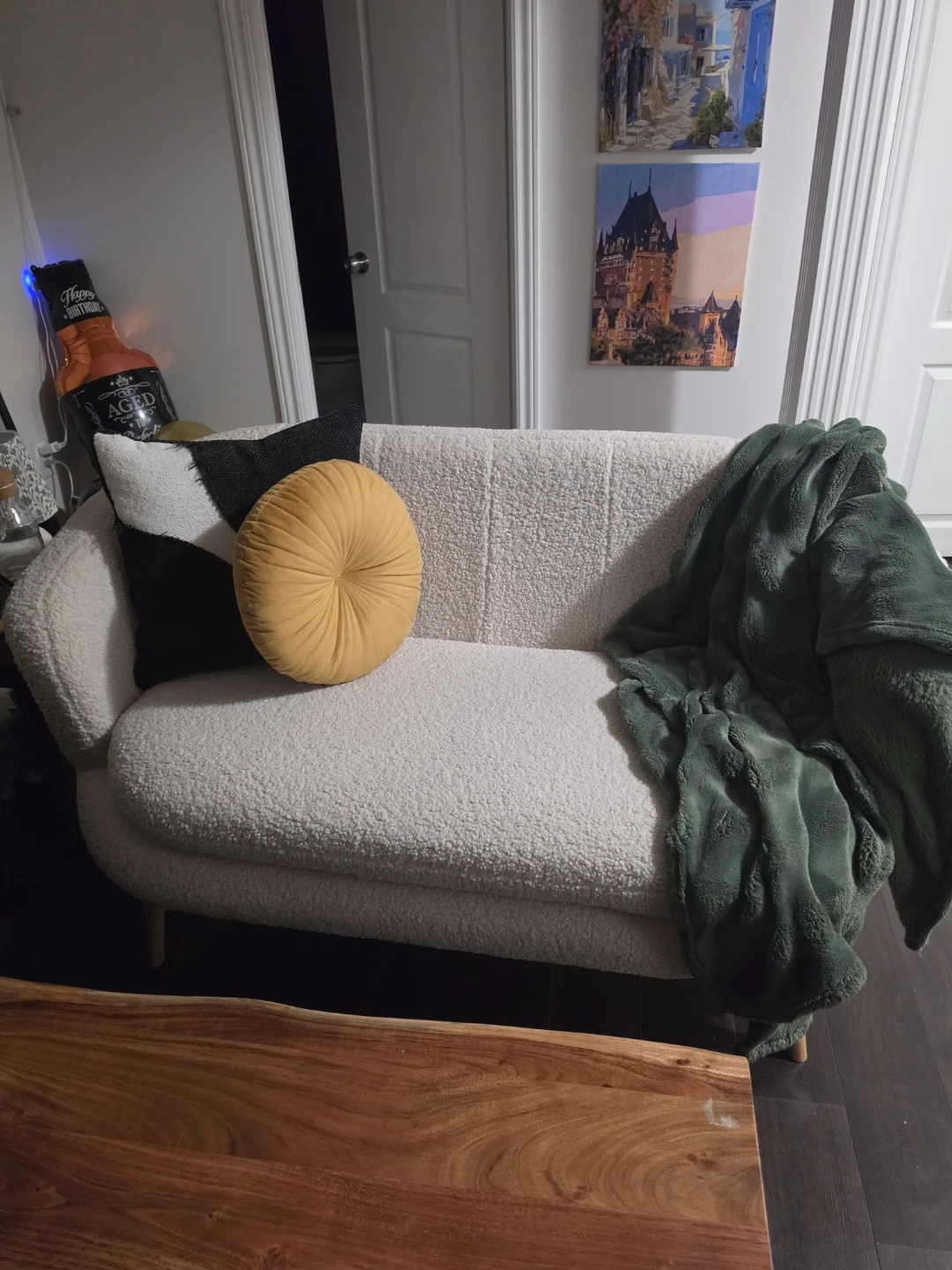 SOFA/ love seat