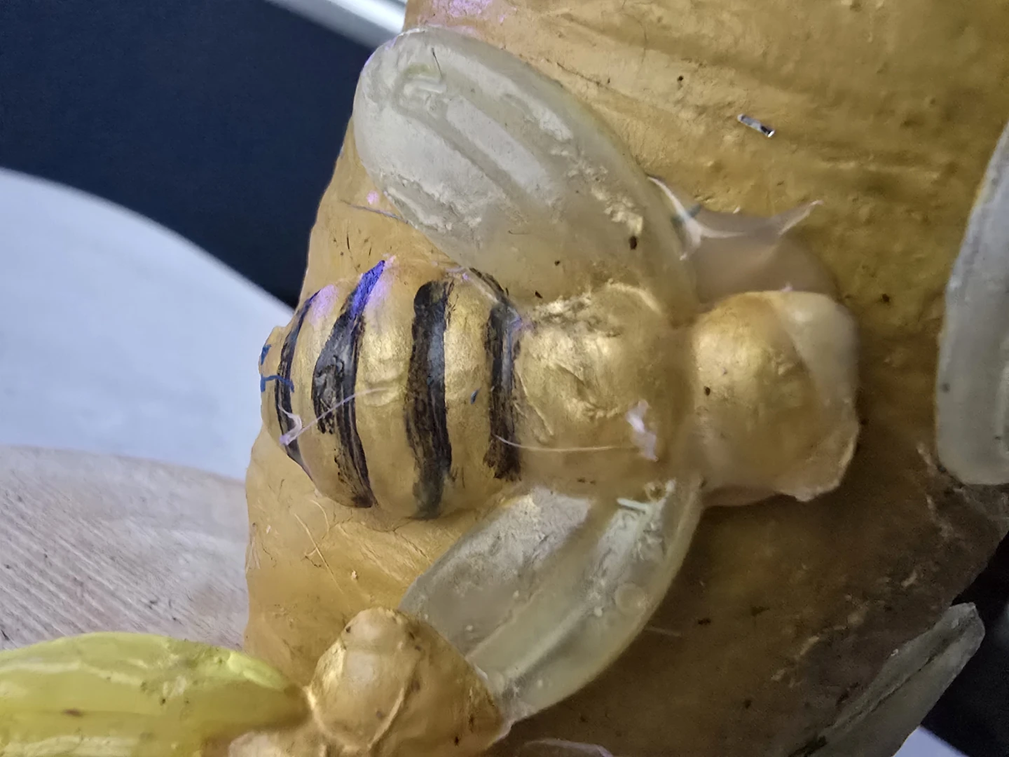 Homemade Resin  Beehive and Bee Decor - photo 2