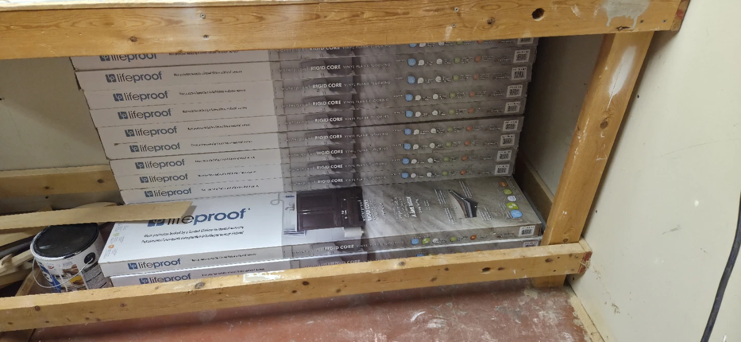 Lifeproof Sterling Oak Vinyl Plank Flooring - 12 cases - photo 2