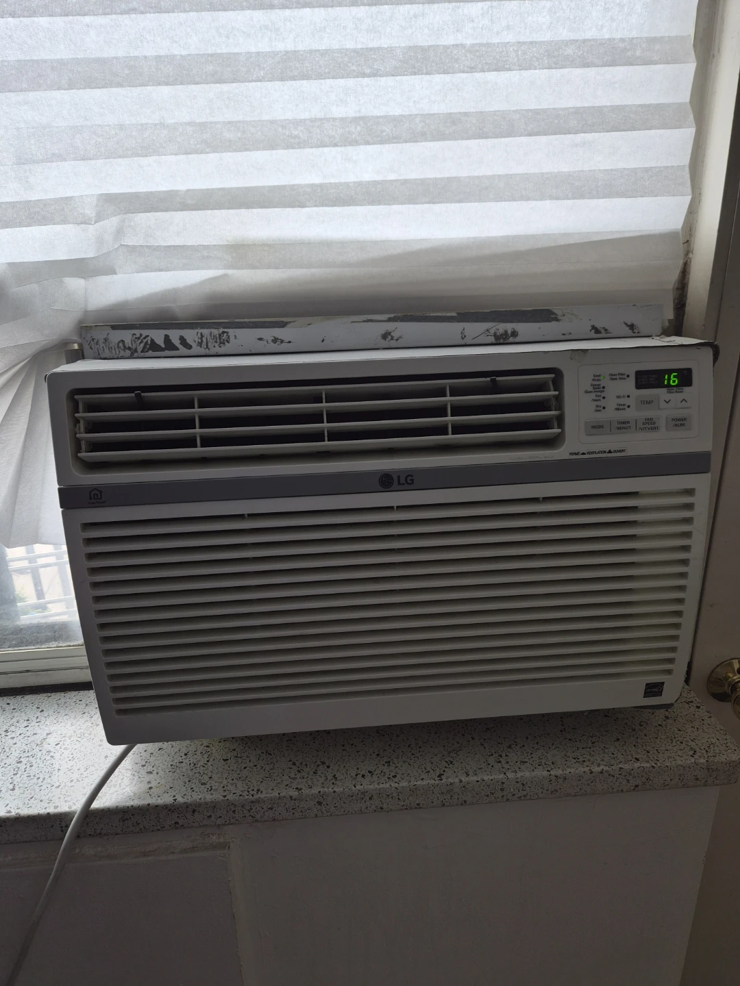 LG Window Air Conditioner with Smart ThinQ - photo 3