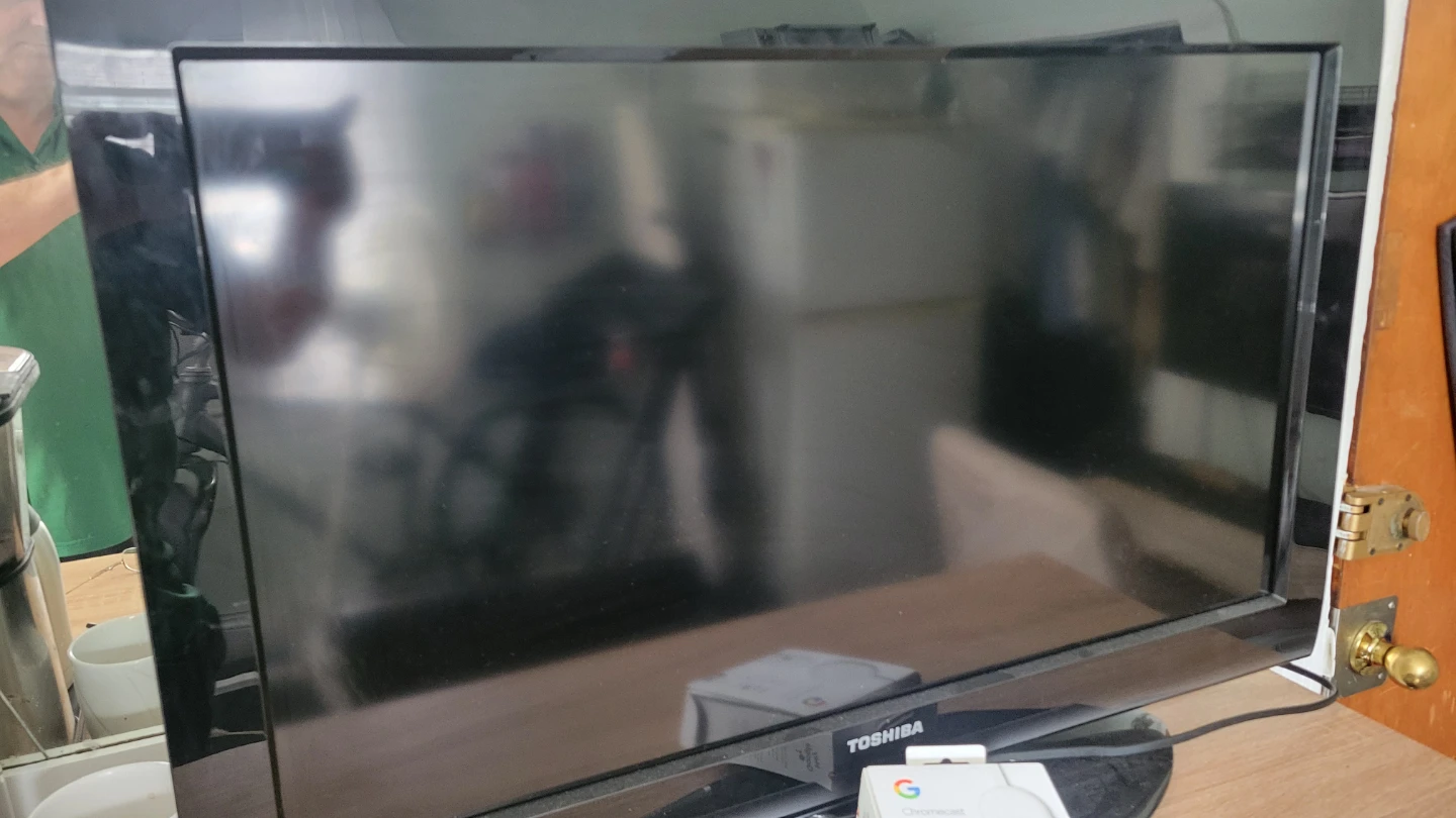 Google Chromecast with Google TV and 32" Toshiba