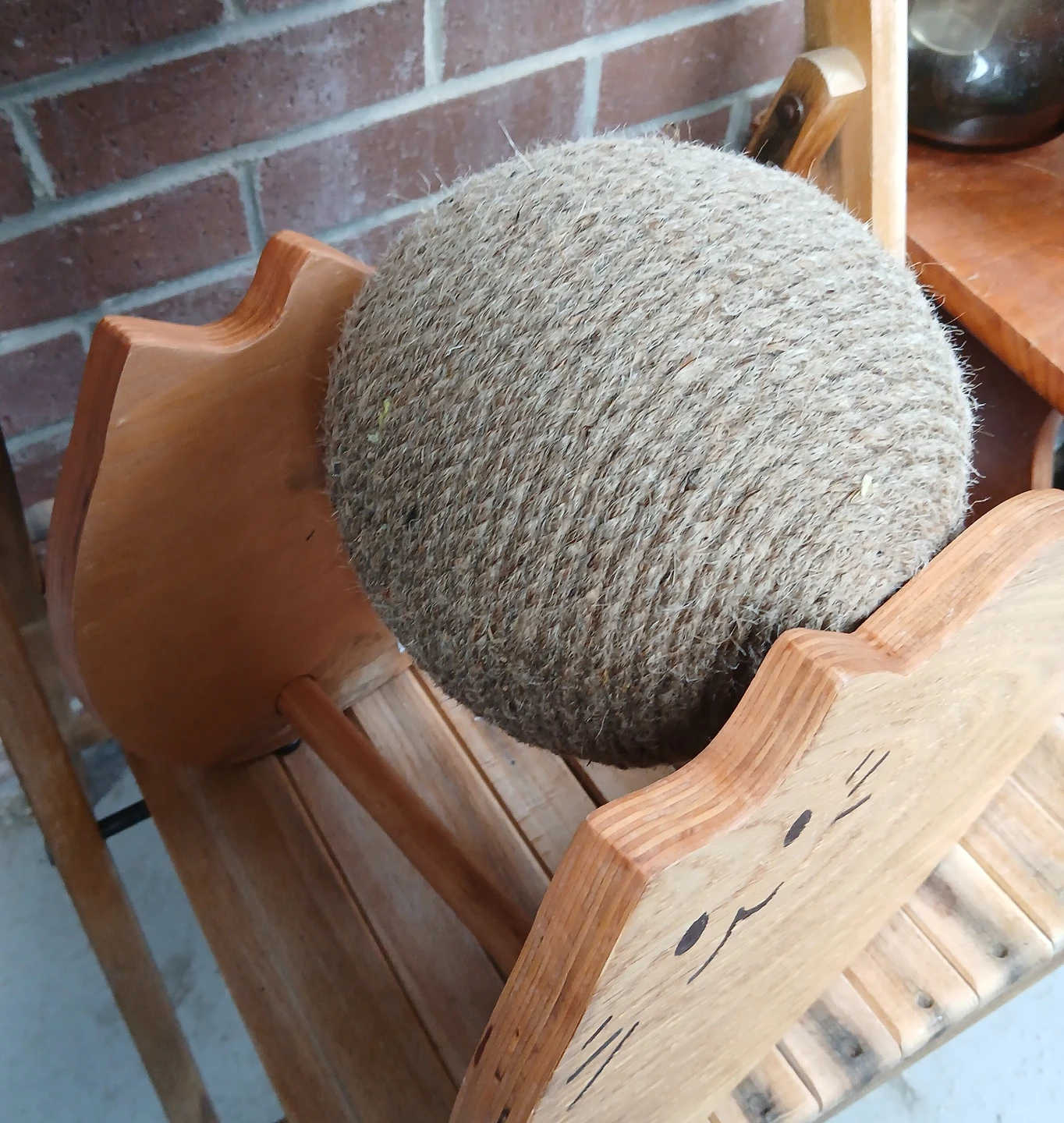 Wooden Cat Scratcher Ball - photo 2