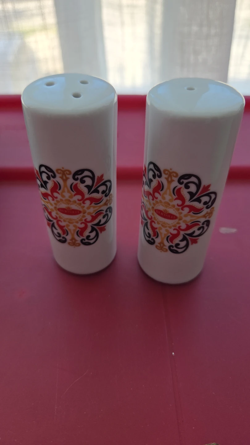 Set of 2 White Salt and Pepper Shakers