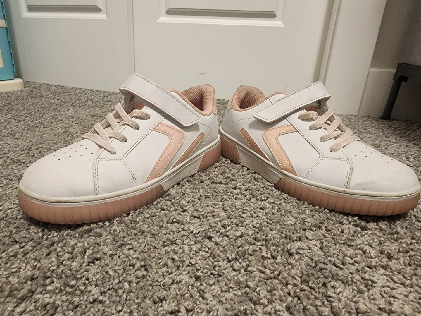size 2 running shoes - photo 5