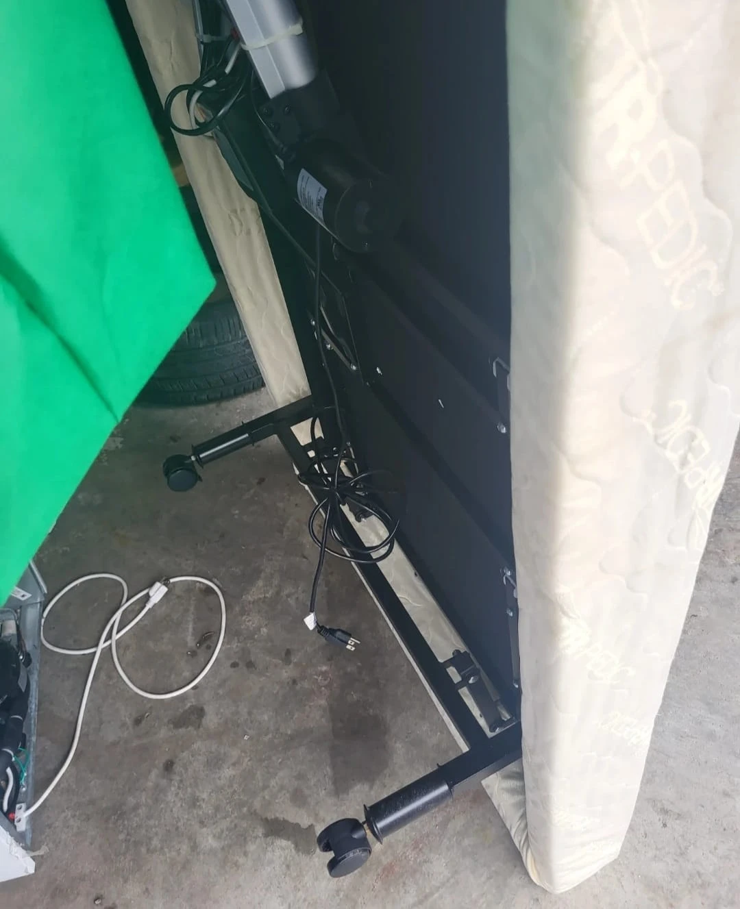 Adjustable Bed Base with Remote