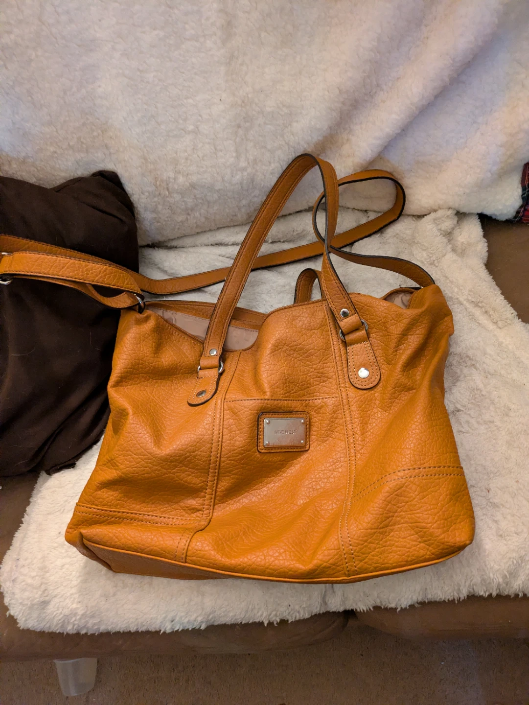 Nine West women's Orange Faux Leather Shoulder Bag - photo 2