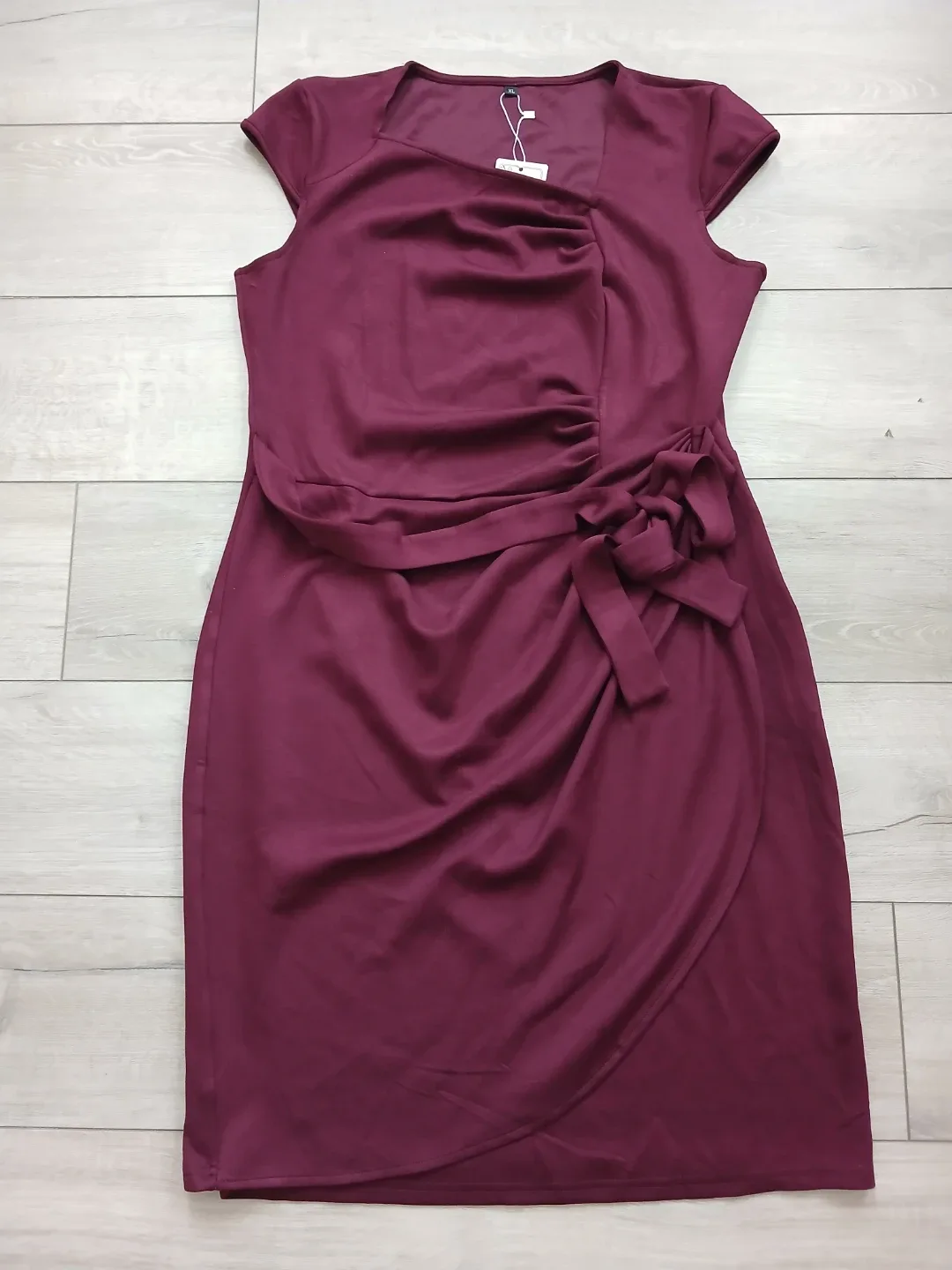 Fafami Women's Burgundy Ruched Dress