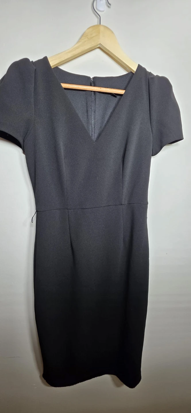 LE CHATEAU Black Sheath Dress
