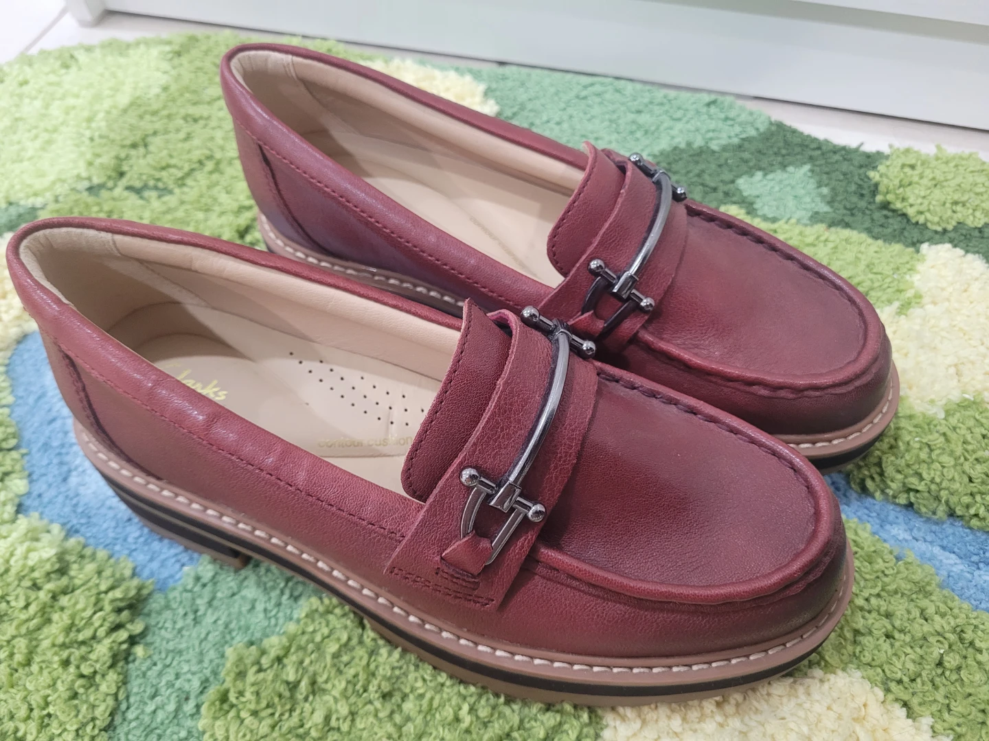 Clarks Orianna Bit Loafers - Burgundy Leather Size 8M