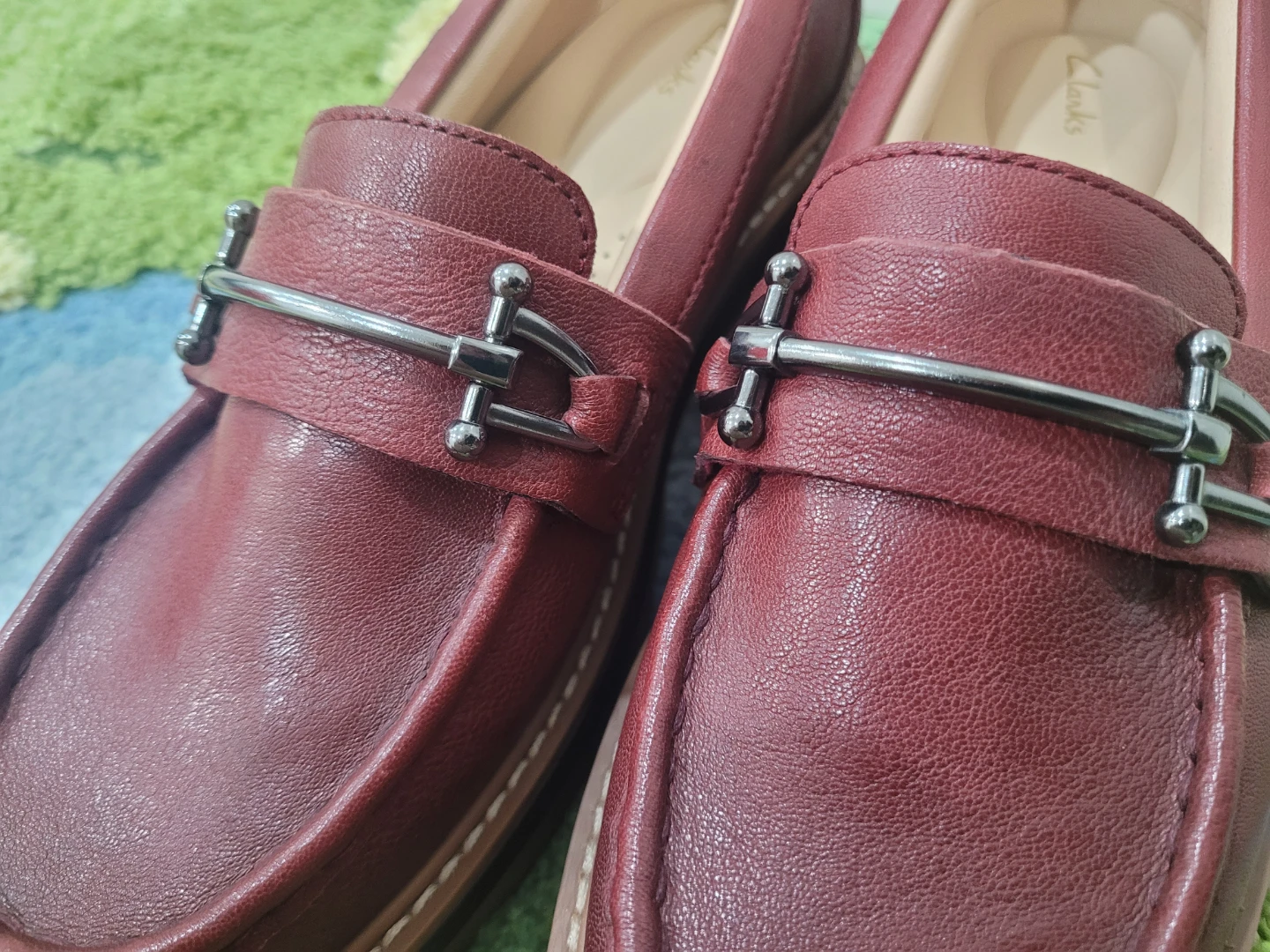 Clarks Orianna Bit Loafers - Burgundy Leather Size 8M - photo 5