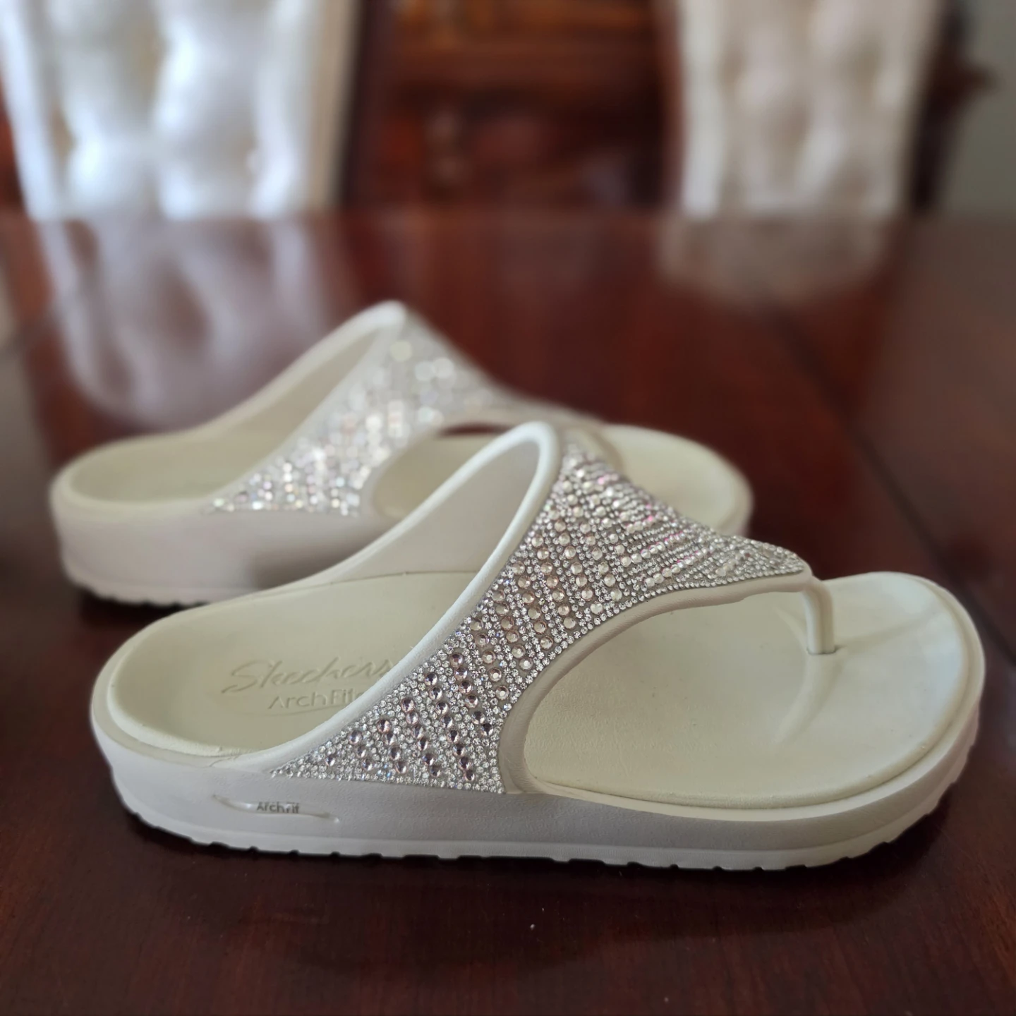 Womens 9 Skechers Rhinestone Flip Flops - EEUC - photo 2