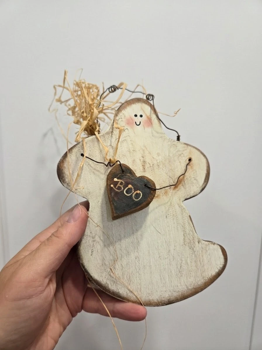 Wooden Ghost "Boo" Halloween Decoration