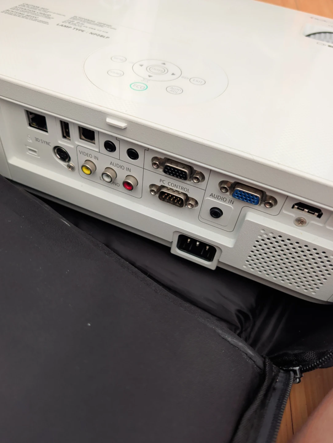 NEC NP-M312W DLP Projector - photo 2