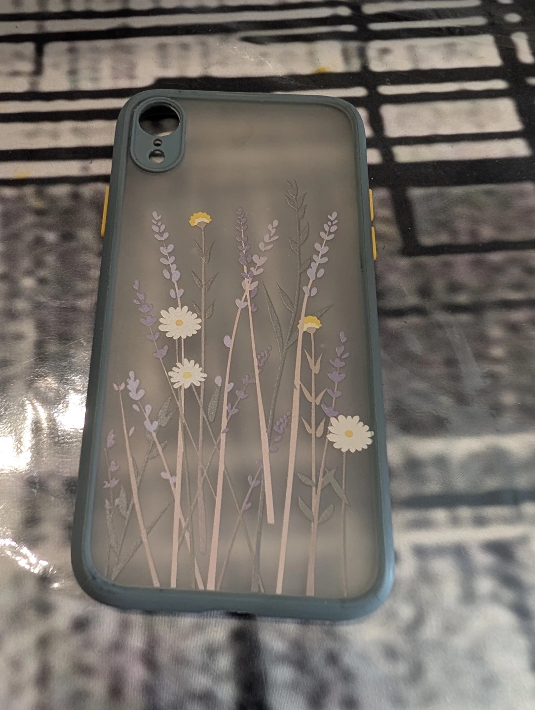 iPhone 11 / iPhone XR Cute Floral Phone Case