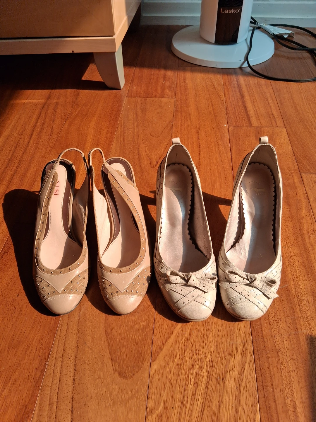 Women's Tan and Beige Dress Shoes