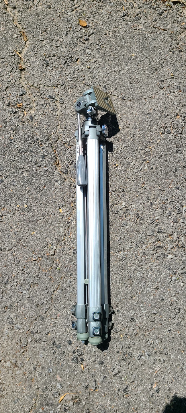 Velbon VE-3 Heavy Duty Tripod Made in Japan - photo 2
