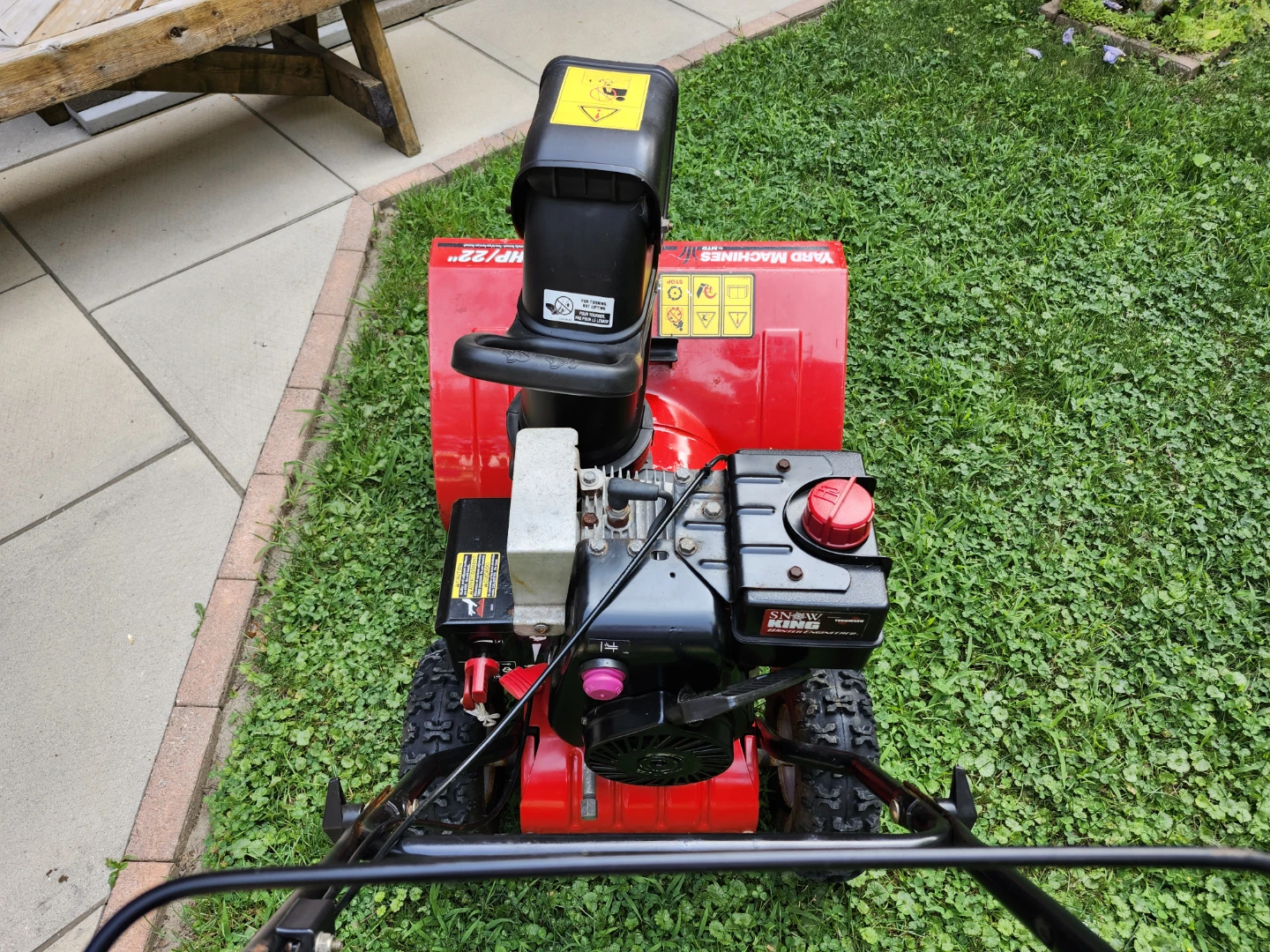 Yard Machines Snow King 5 HP/22" Snowblower - photo 3