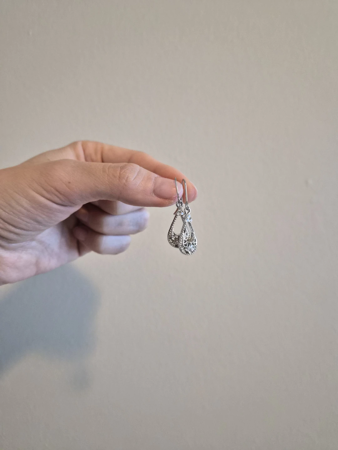 Assorted fashion jewelry
