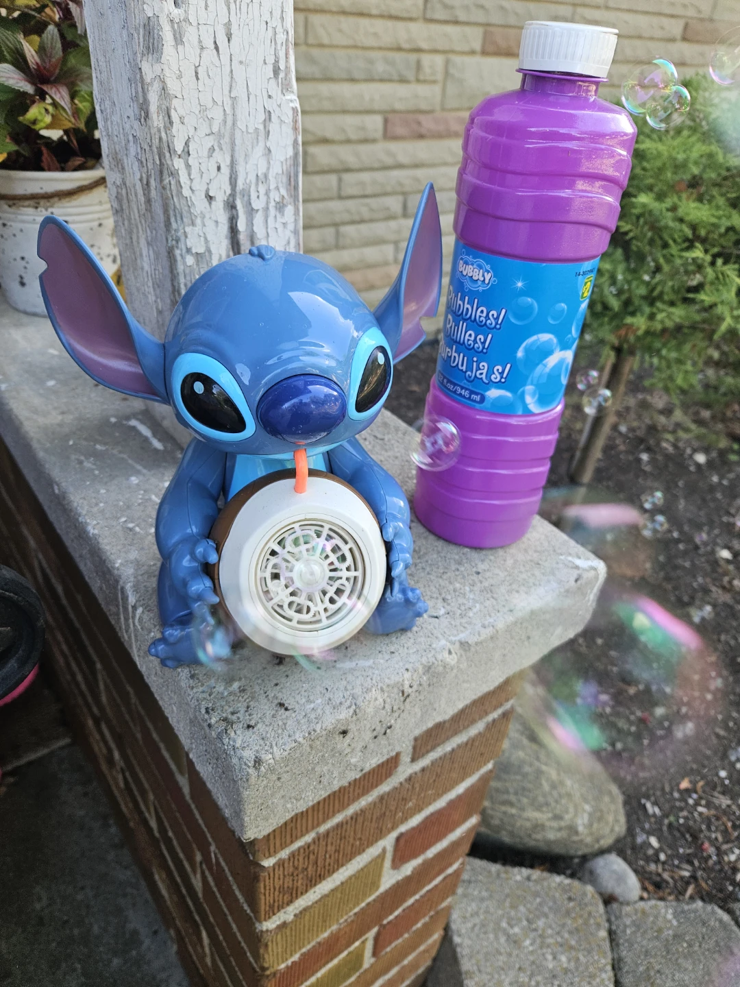Disney Stitch Bubble Machine