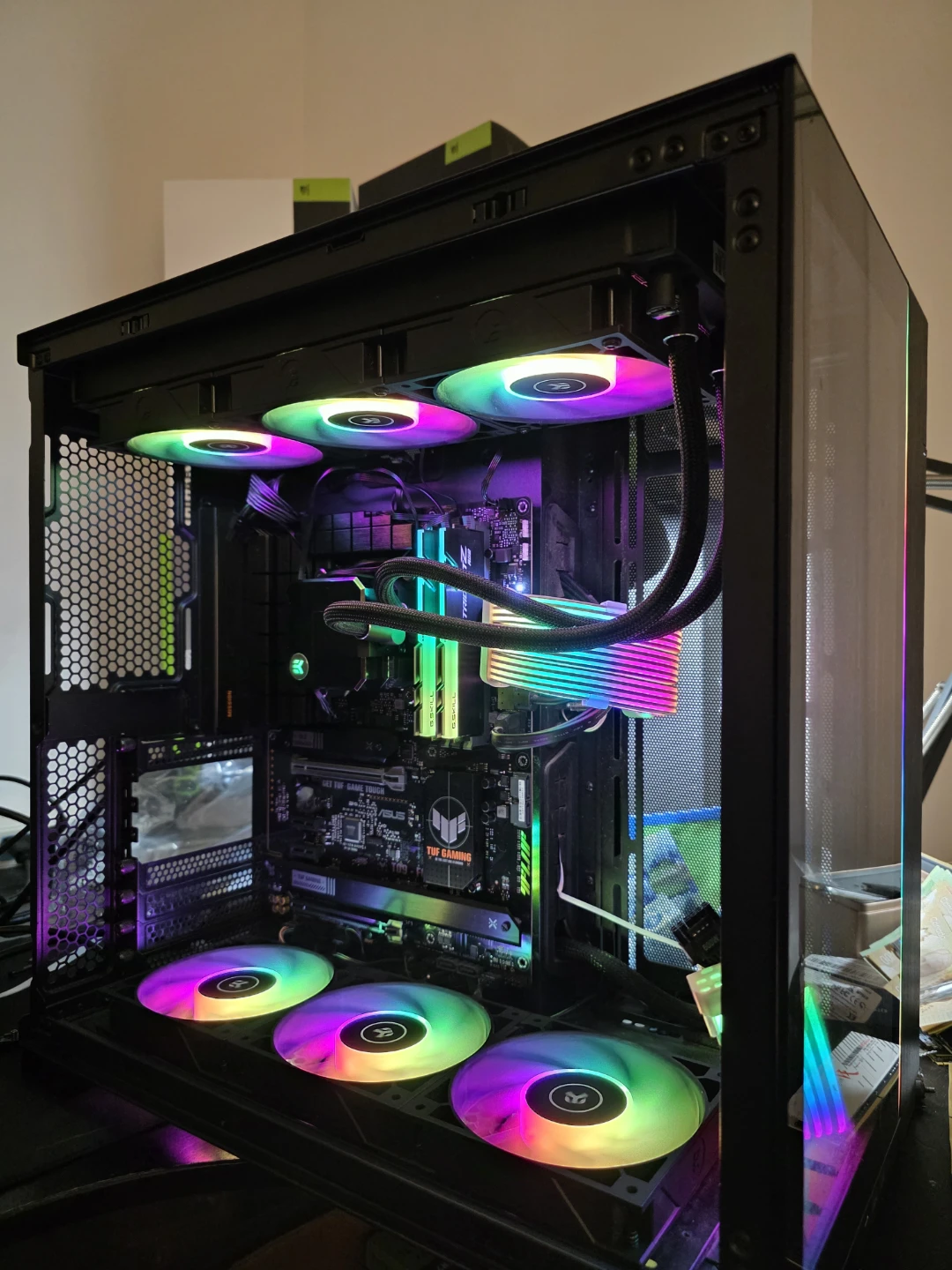 13700kf gaming pc - photo 2