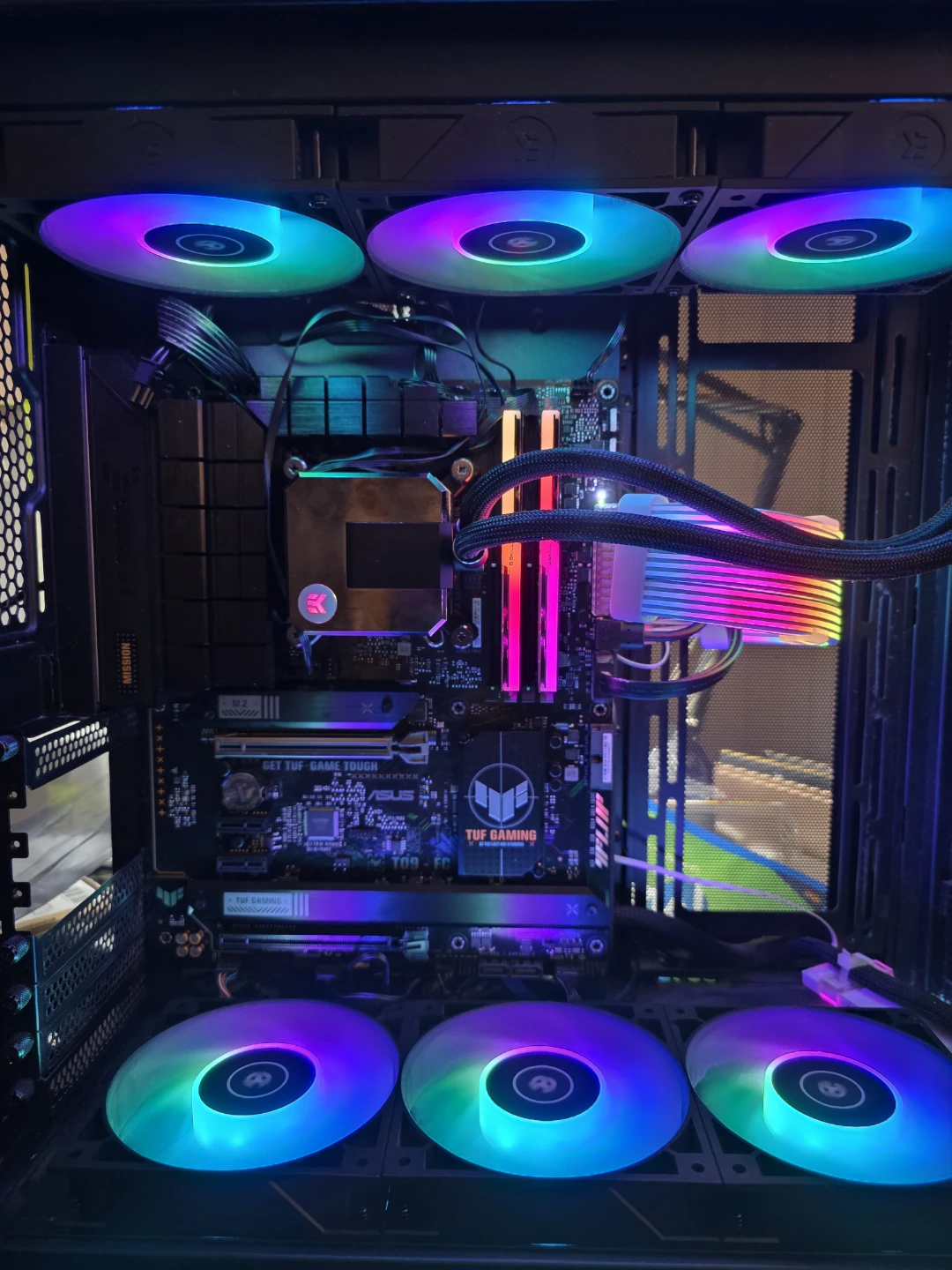 13700kf gaming pc - photo 3