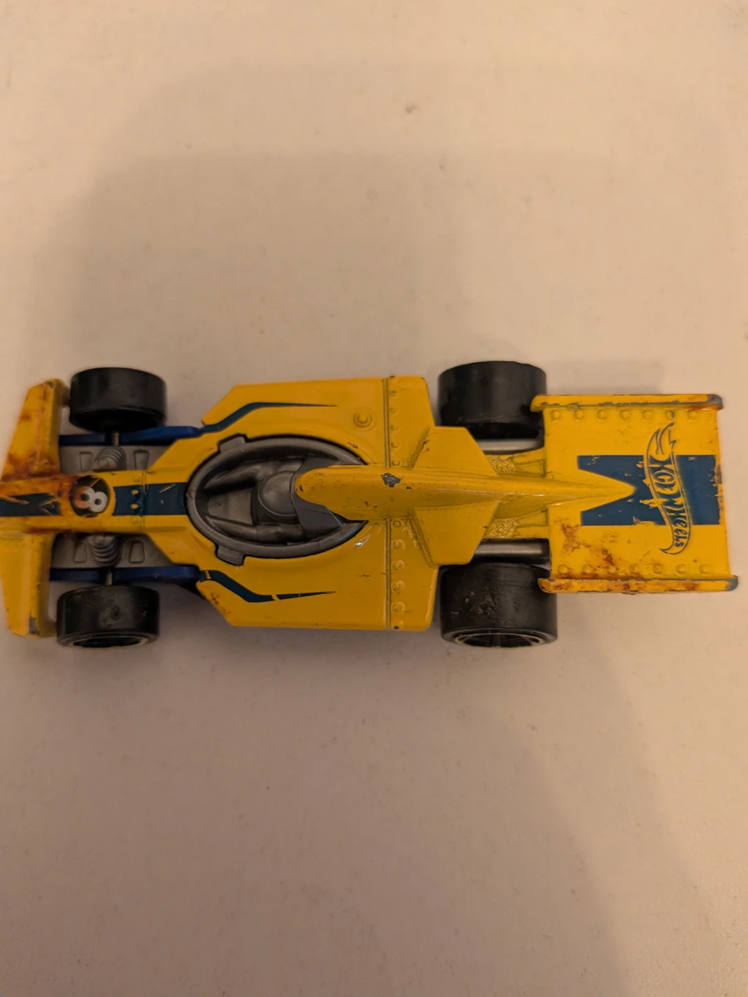 Hot Wheels Flashback #8 Race Car - photo 3
