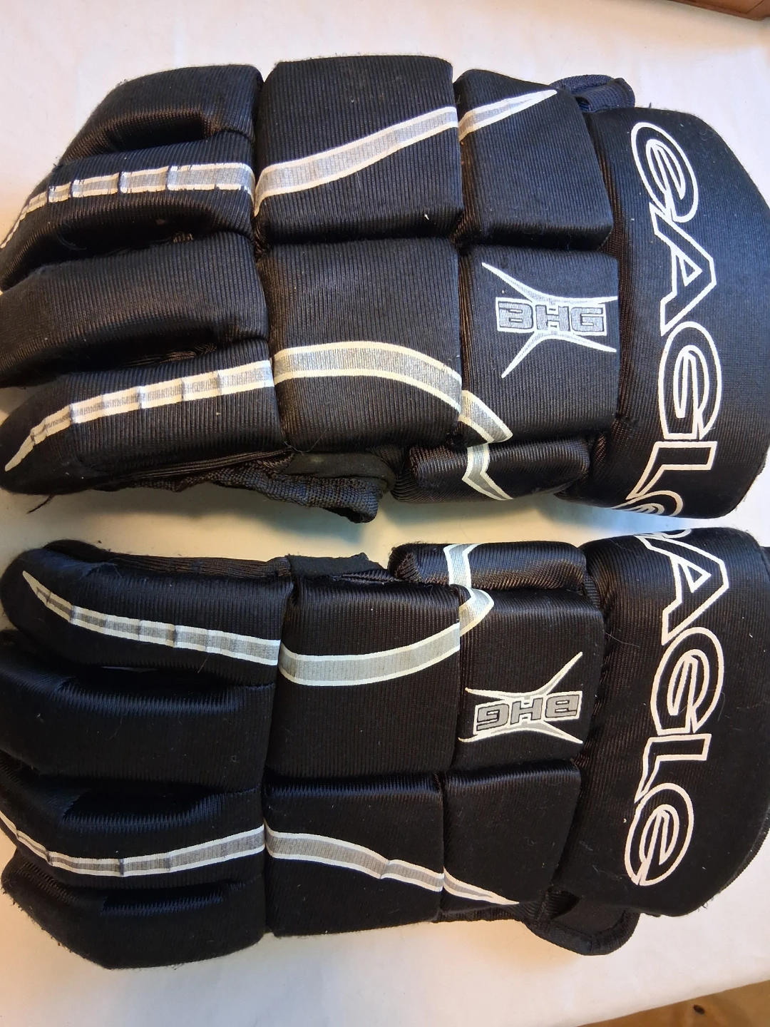 Eagle Ball Hockey Gloves - photo 2