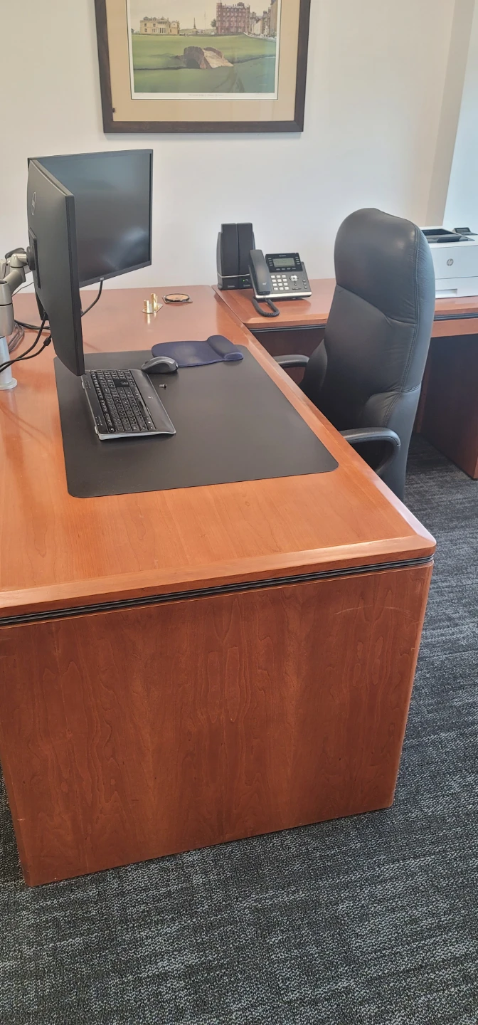 Office furniture - photo 2