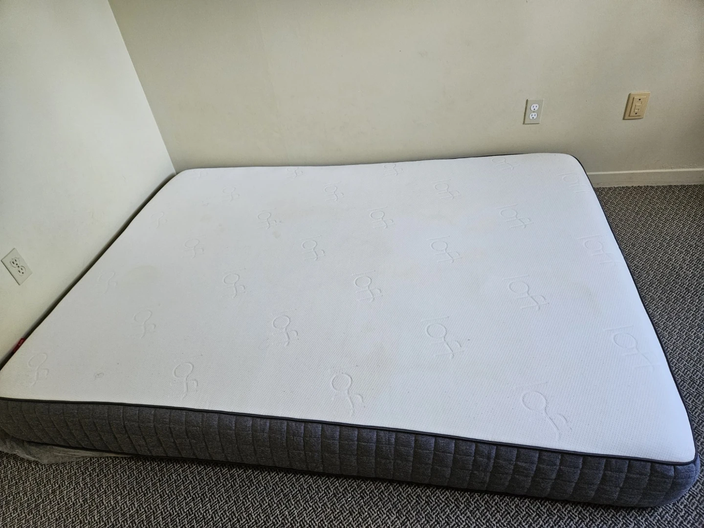 LOFT Hybrid Mattress