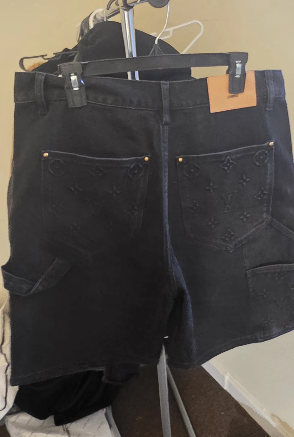 Louis Vuitton black short - photo 4