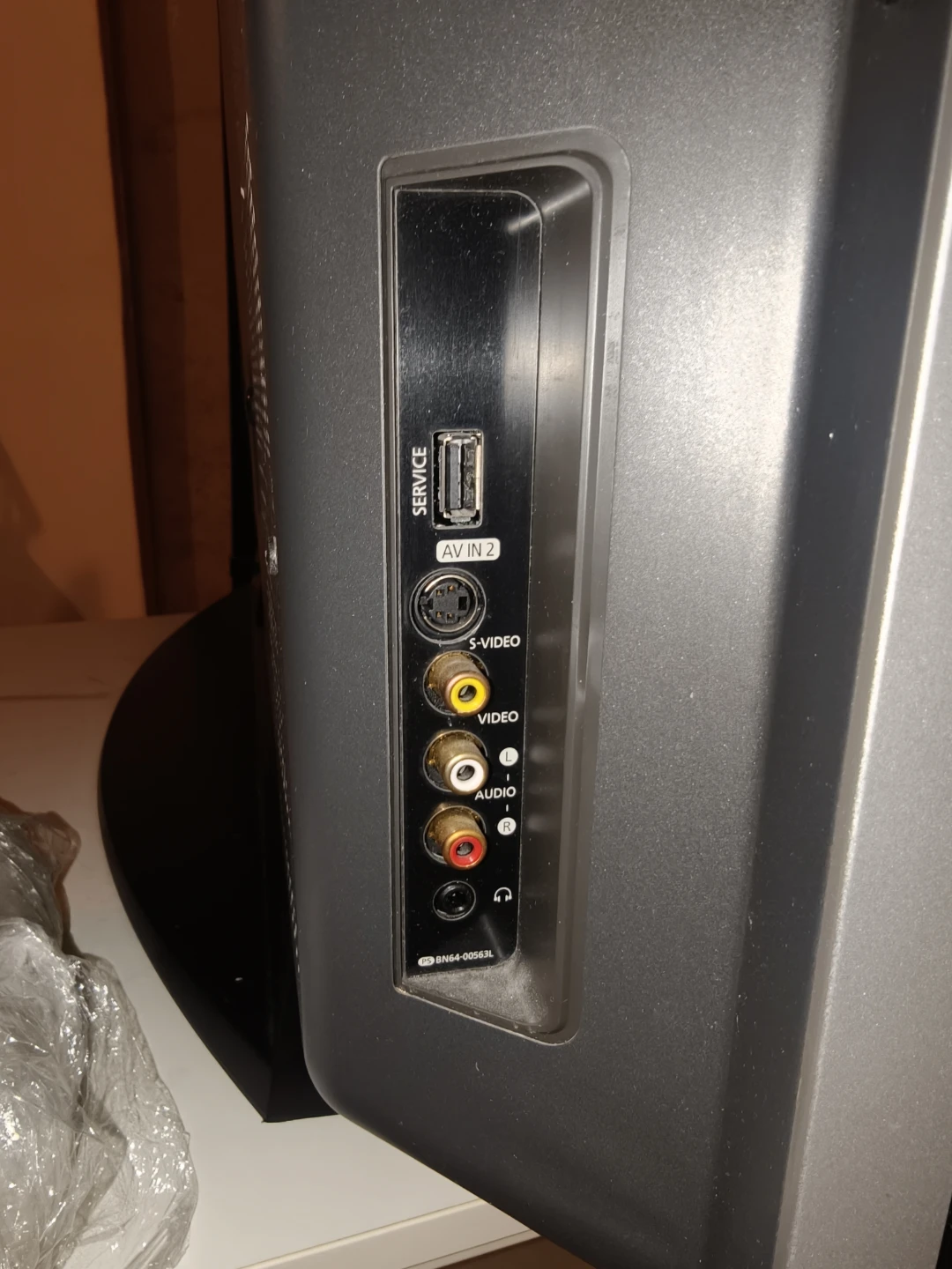 Samsung 42in TV (not a smart tv) - photo 3