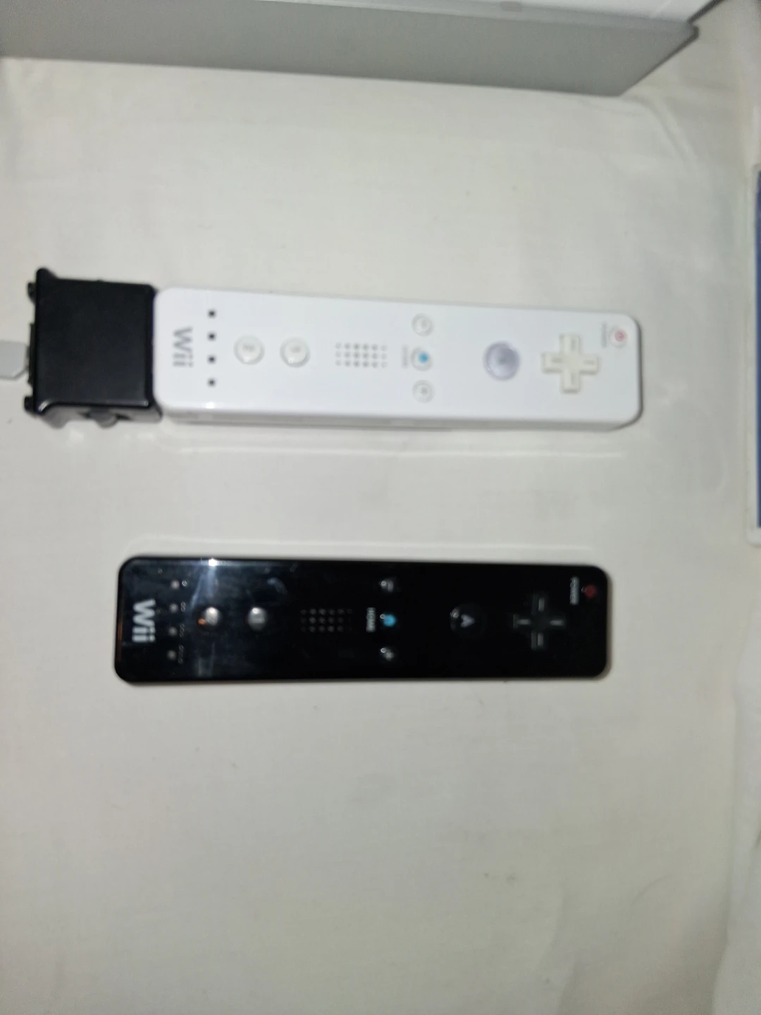 Nintendo Wii Console with Wii Sports Resort and Accessories - photo 4