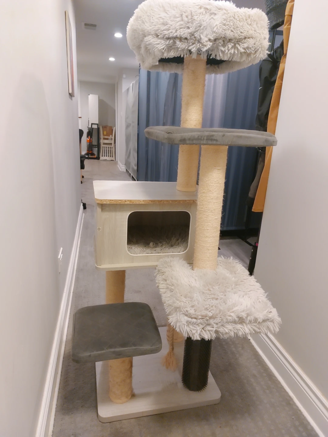 Multi-level Cat Tree with scratching posts - photo 2