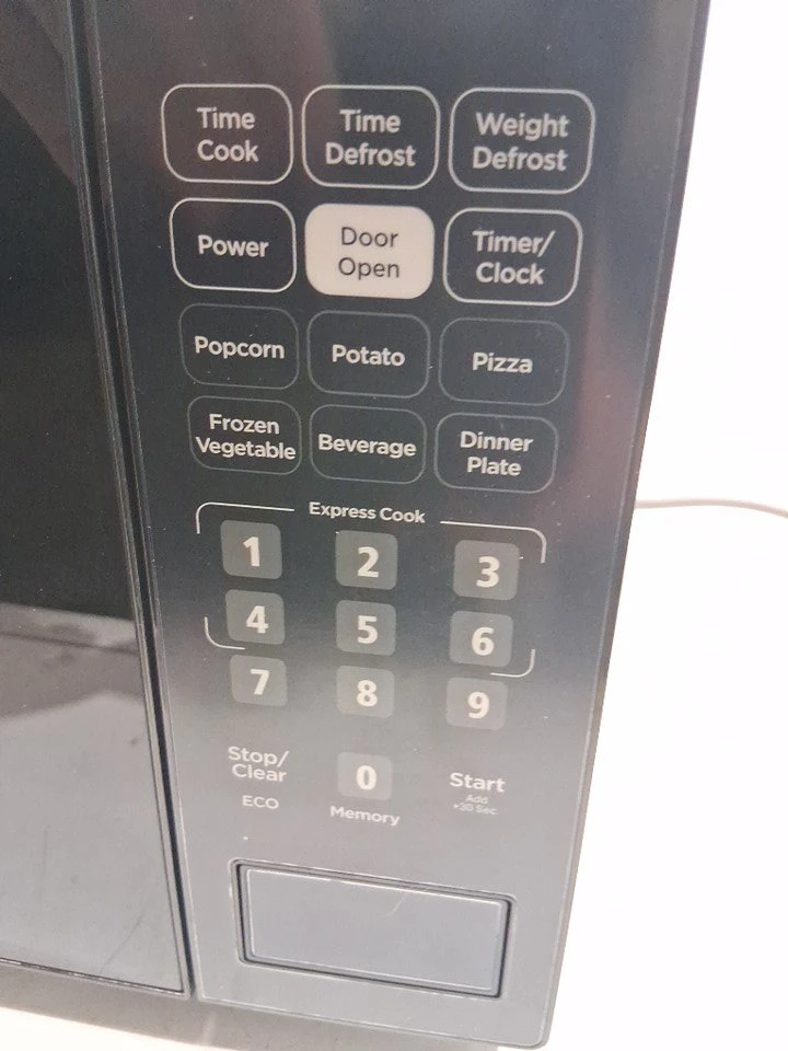 Danby 0.7 Cu. Ft. Microwave Oven - photo 5