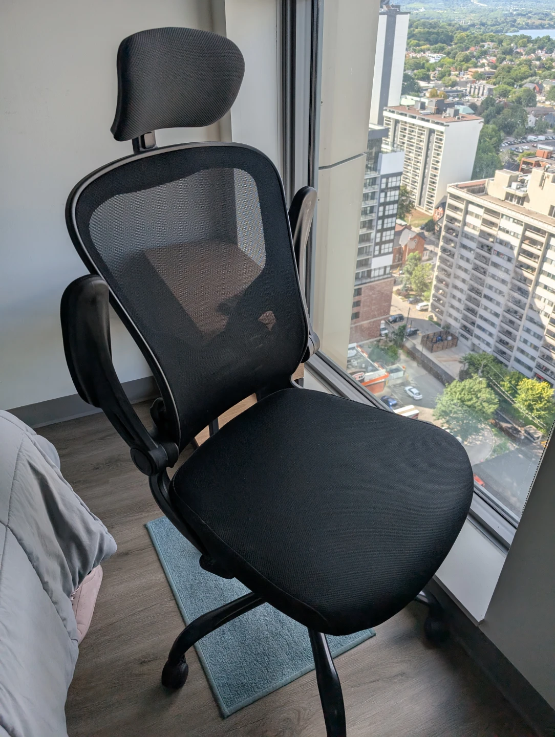 Desk chair