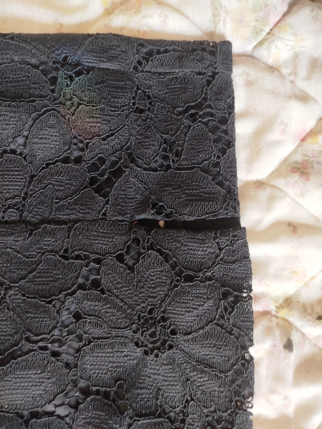 H&M Black Lace Pencil Skirt - photo 2