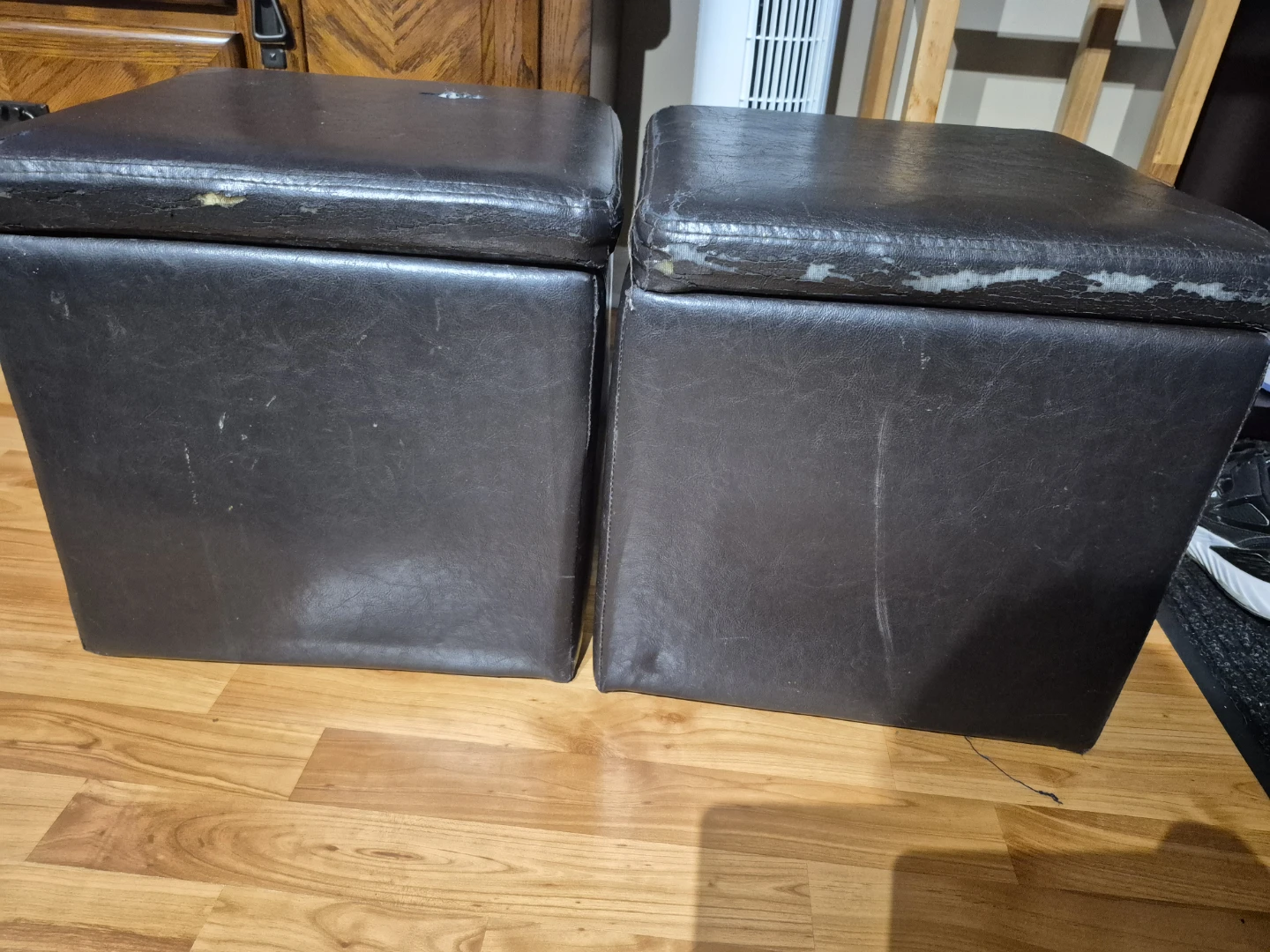 ** FREE ** Set of 2 Storage Ottomans