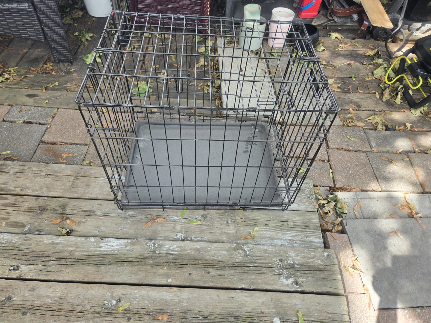 Wire Dog Crate with Tray - photo 3